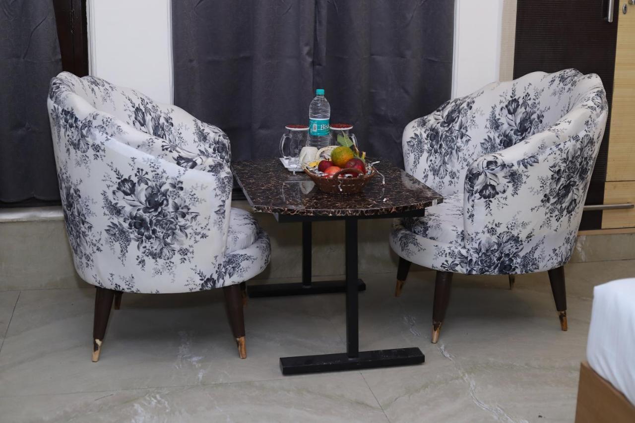 Lyf Corporate Suites - Noida Sector 19 Exteriör bild